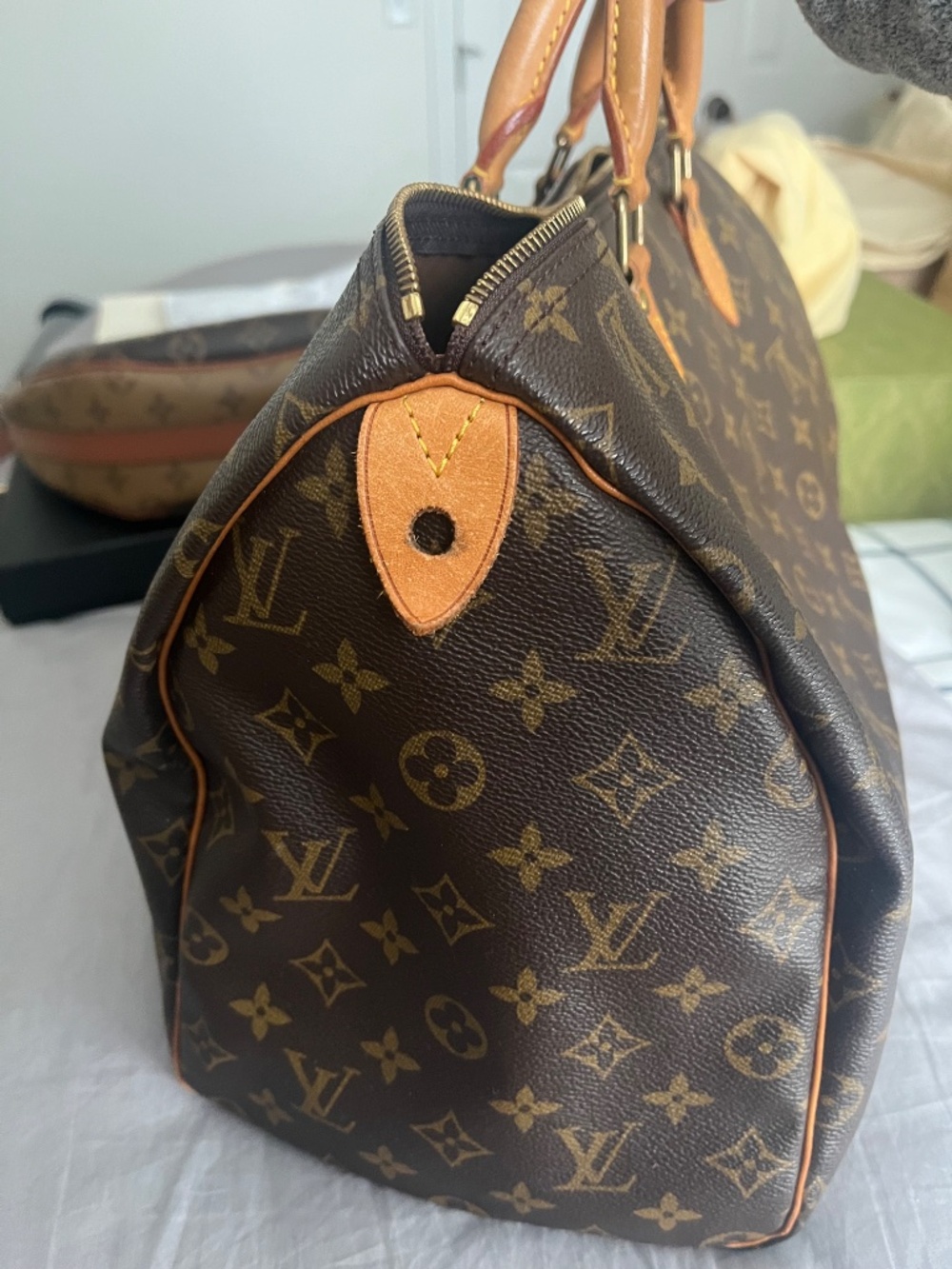 LV Speedy 40 - Picture 3 of 10